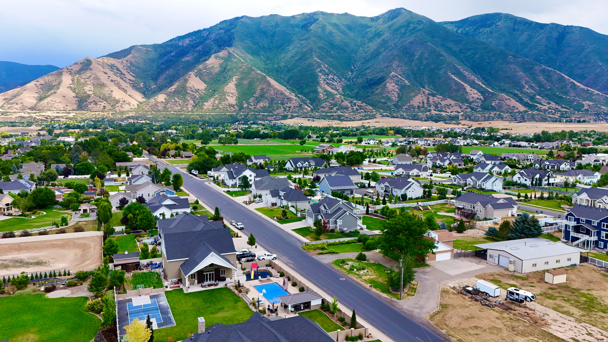 MISTY MEADOWS - Residential
