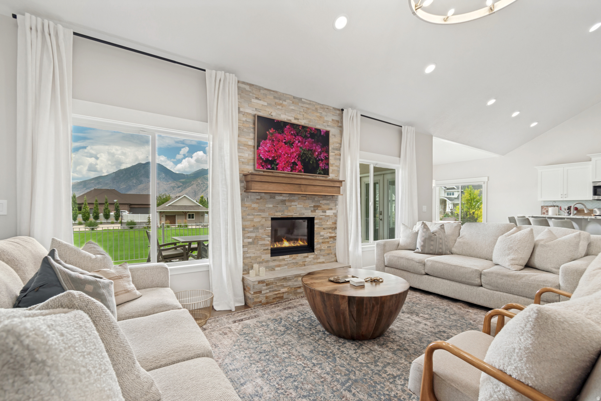 MISTY MEADOWS - Residential