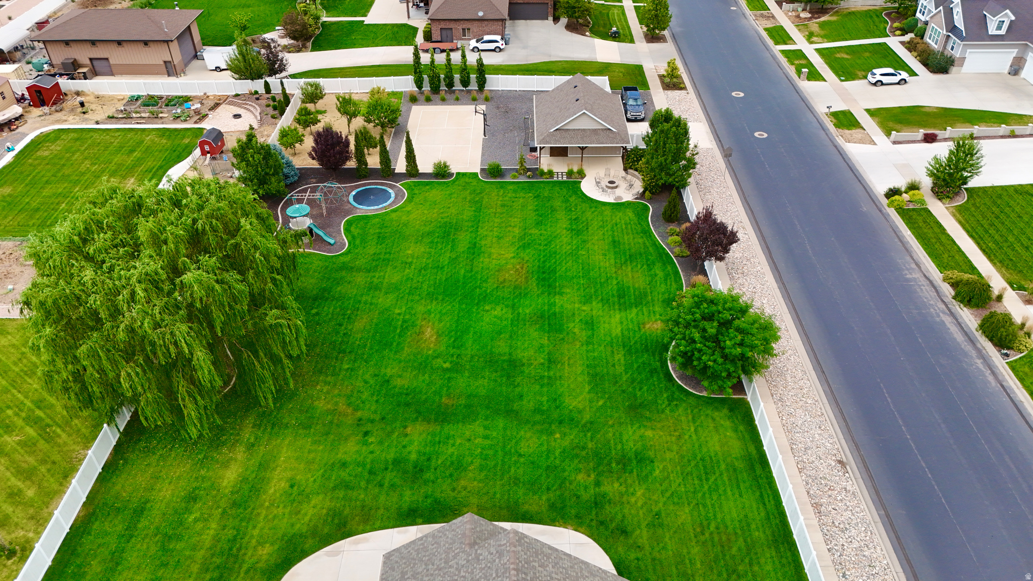 MISTY MEADOWS - Residential