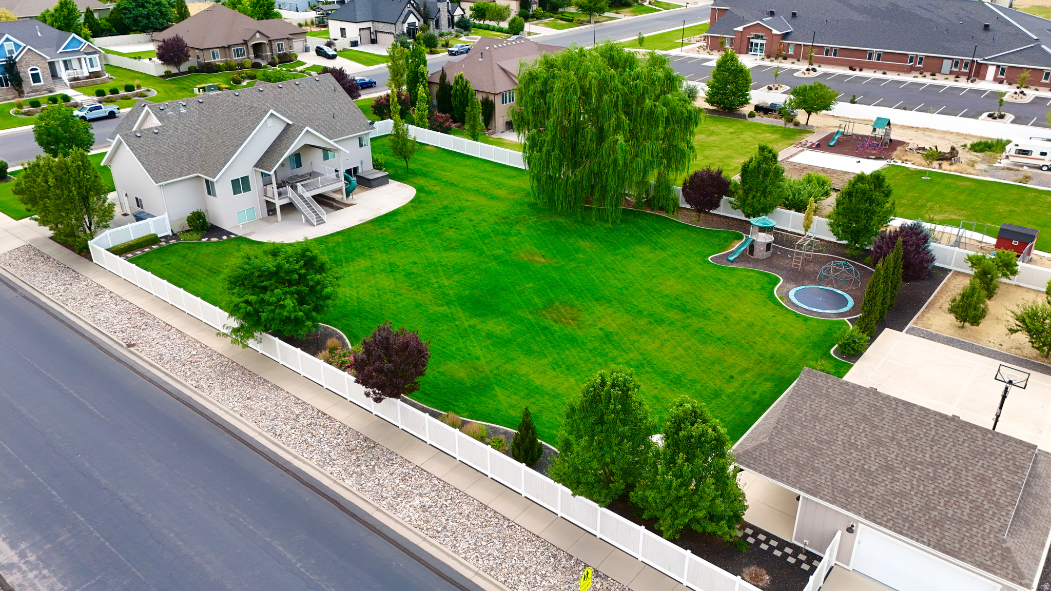 MISTY MEADOWS - Residential