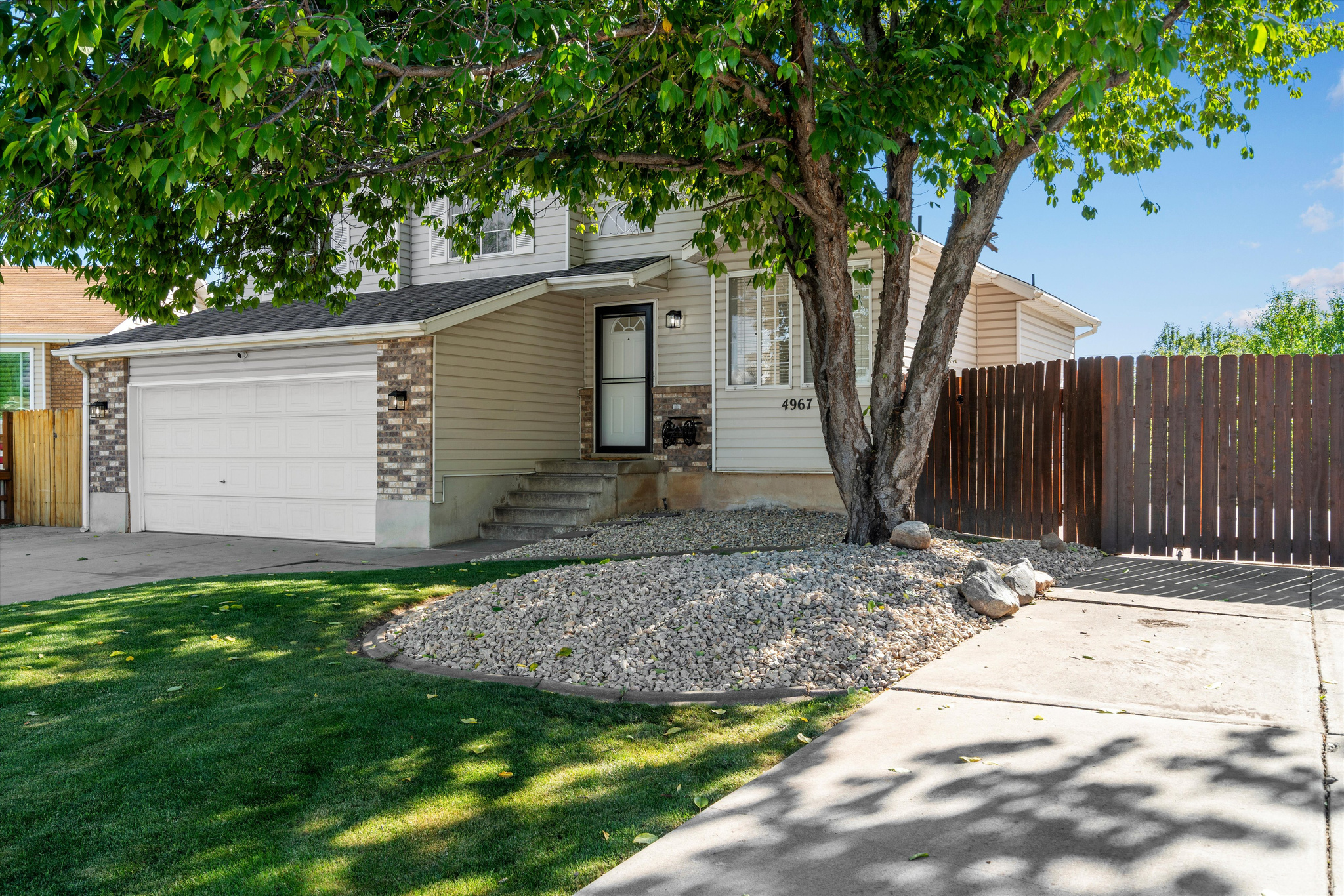 SPRINGBROOK - Residential