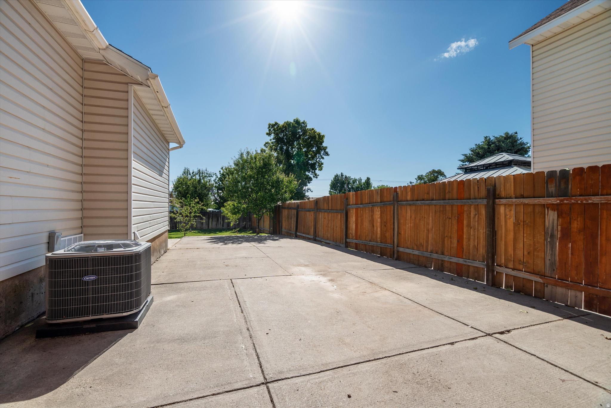 SPRINGBROOK - Residential