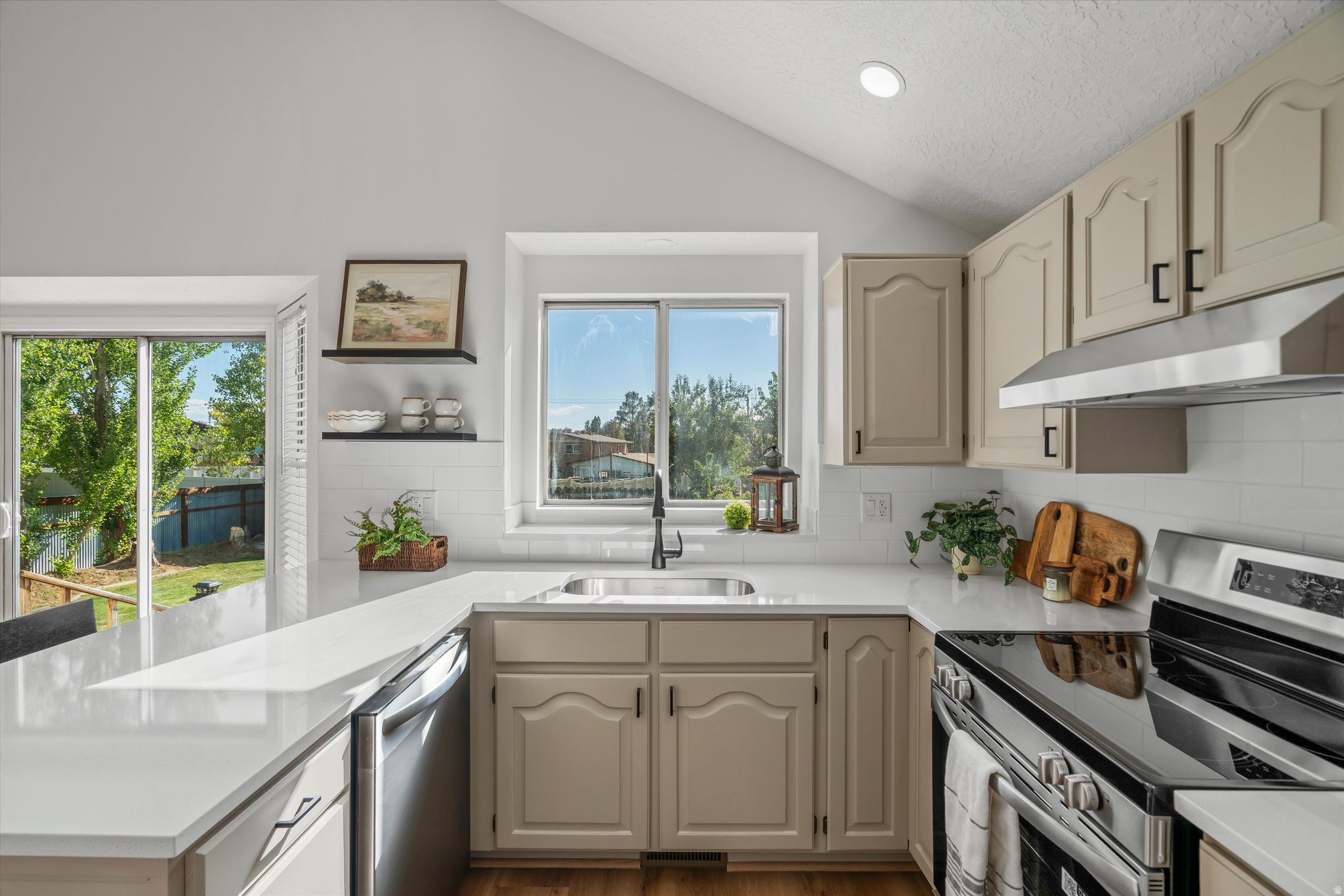 SPRINGBROOK - Residential