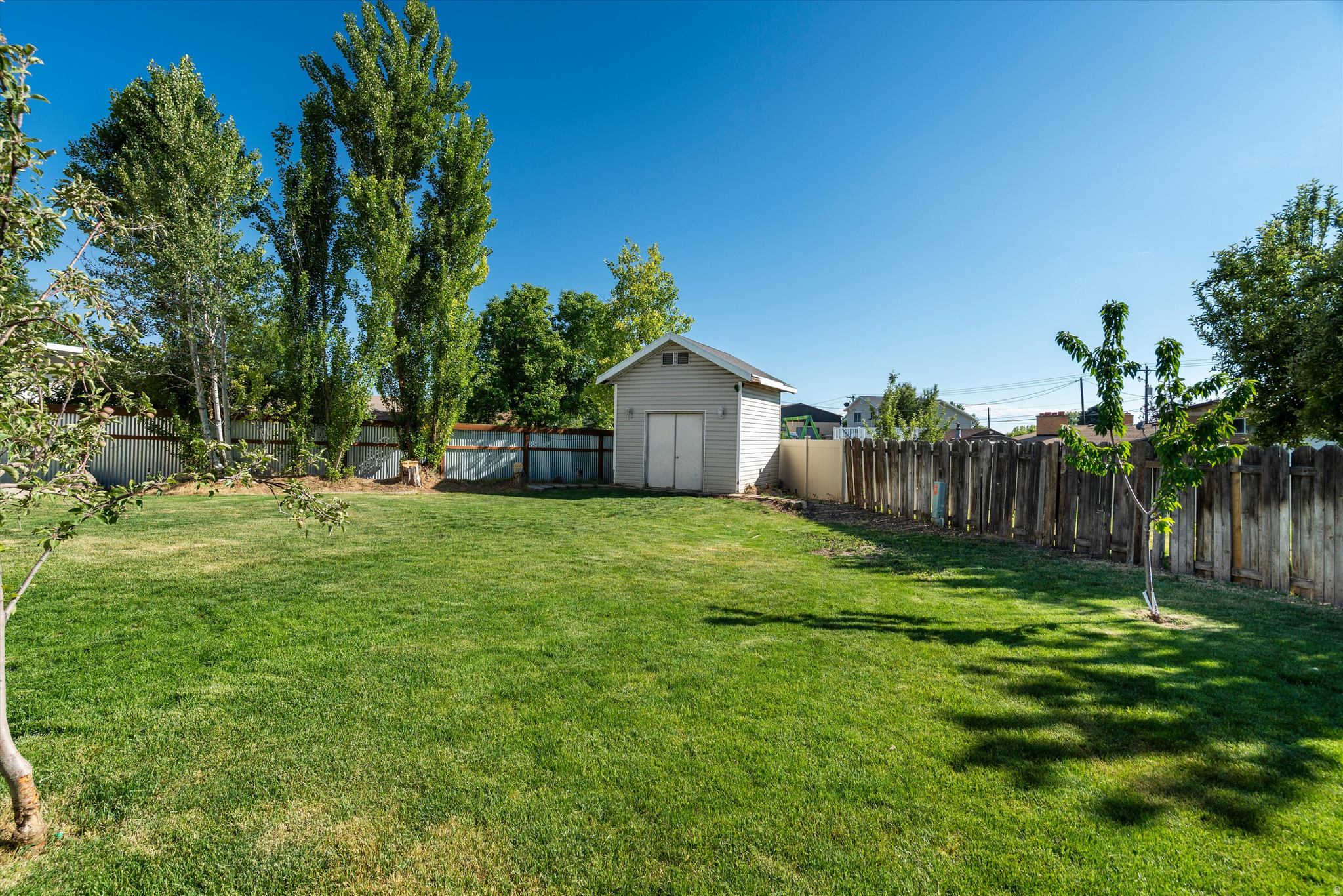 SPRINGBROOK - Residential