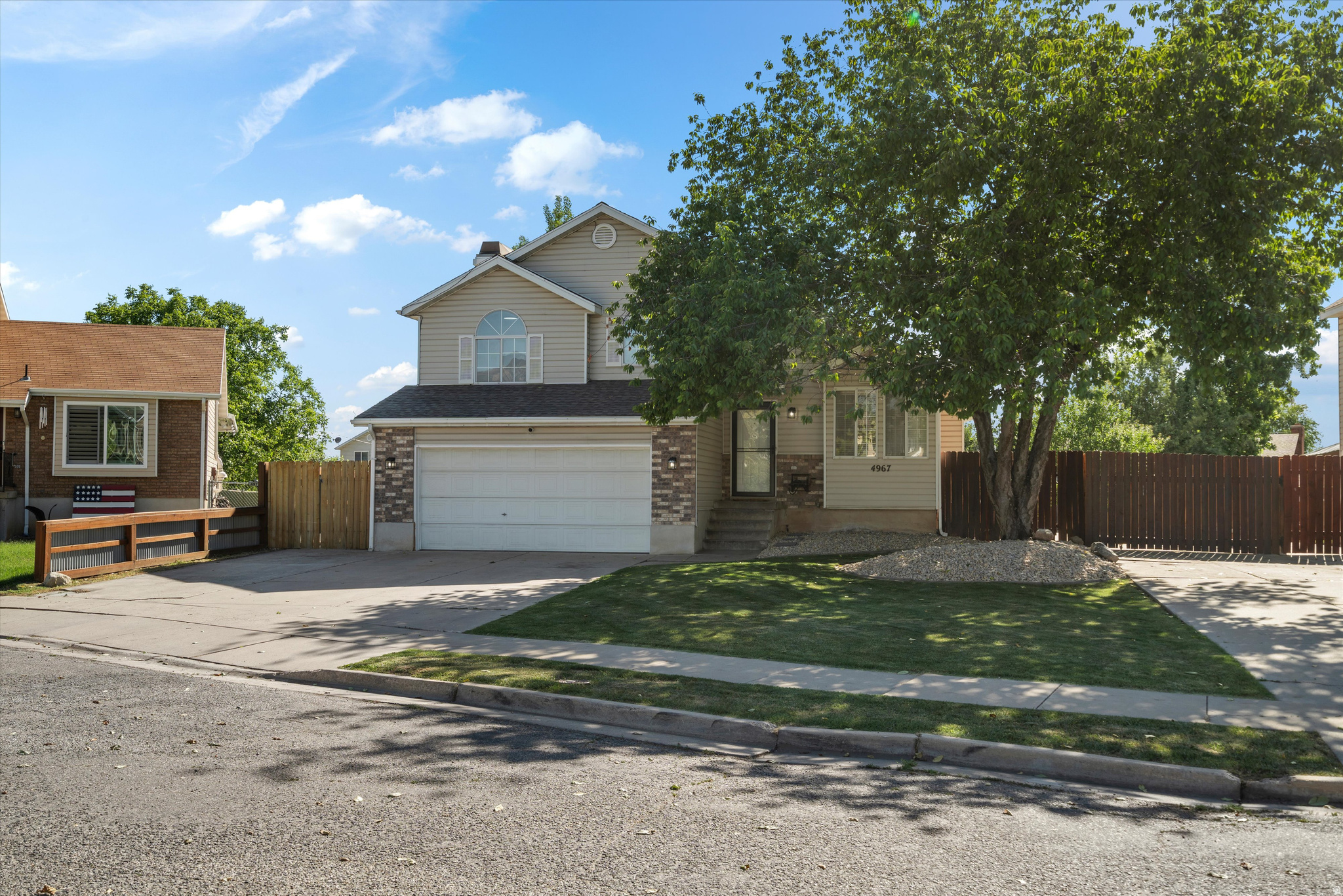 SPRINGBROOK - Residential