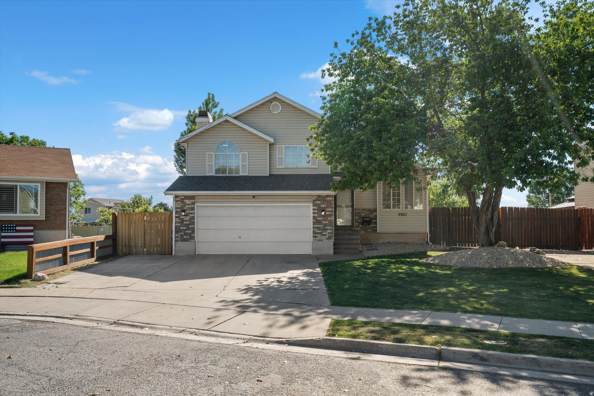 SPRINGBROOK - Residential