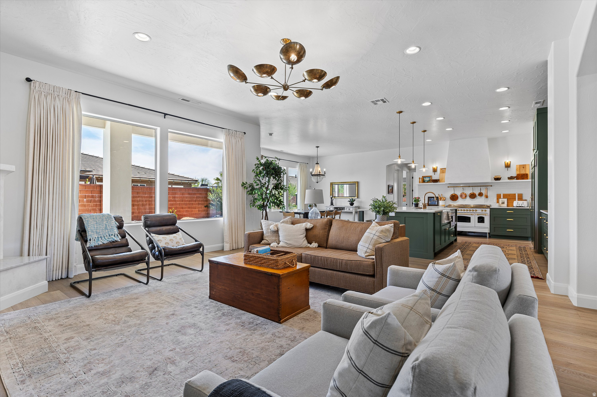 SILVERSTONE 4 AT GREEN SPRINGS - Residential