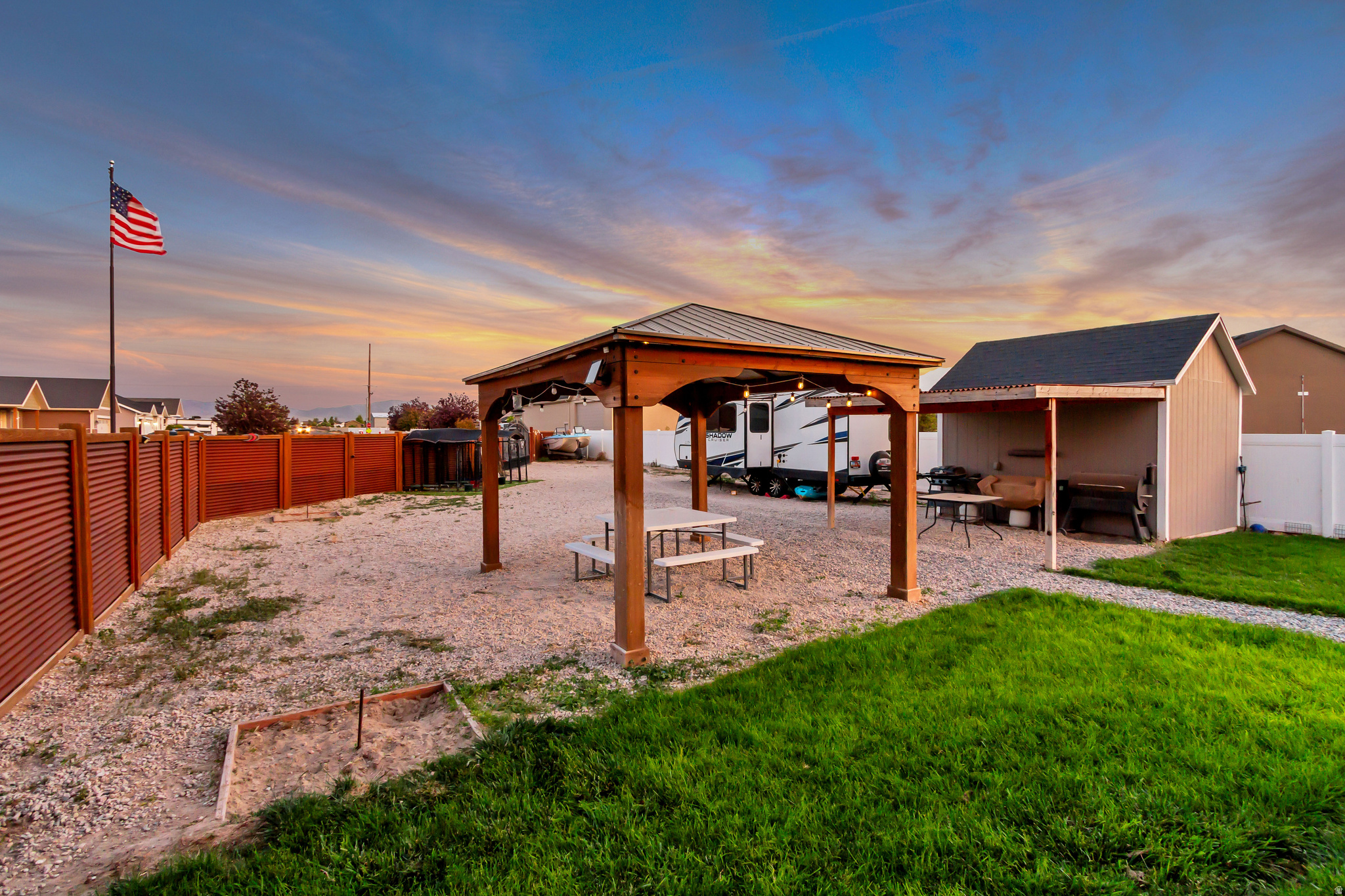 GRANTSVILLE CITY - Residential