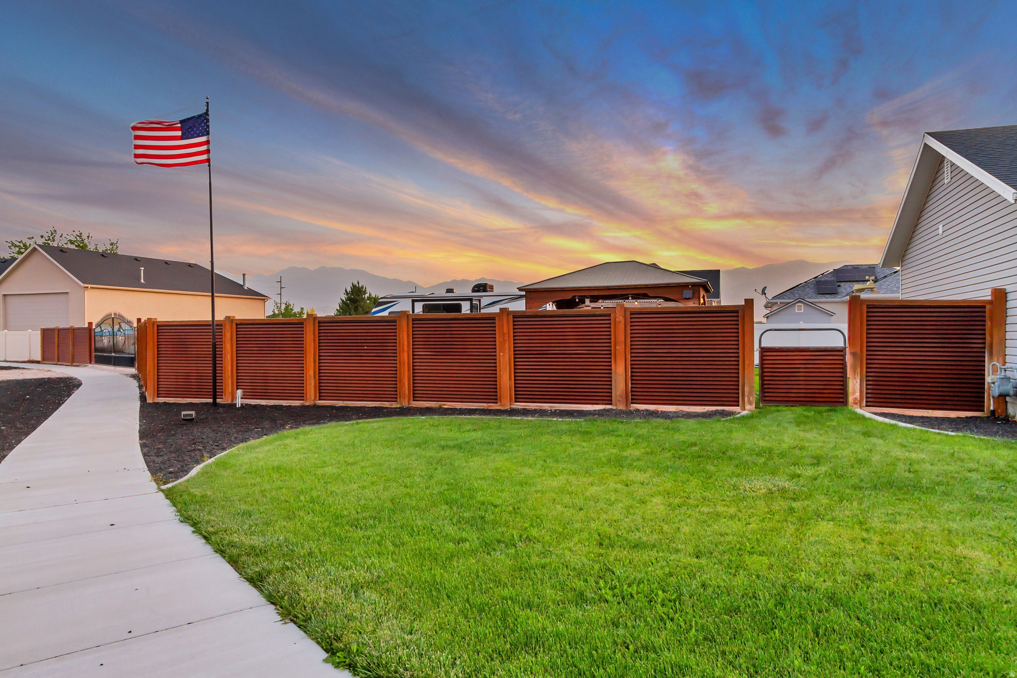 GRANTSVILLE CITY - Residential