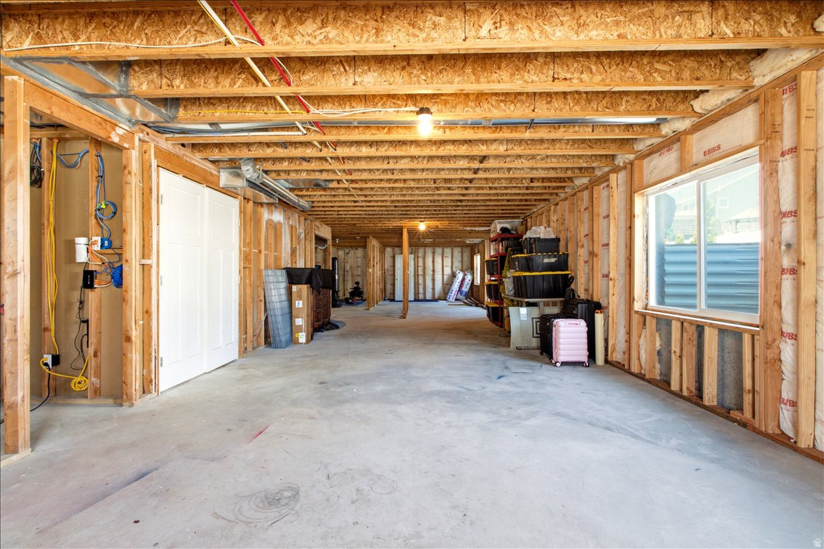 BRANDON PARK - Residential
