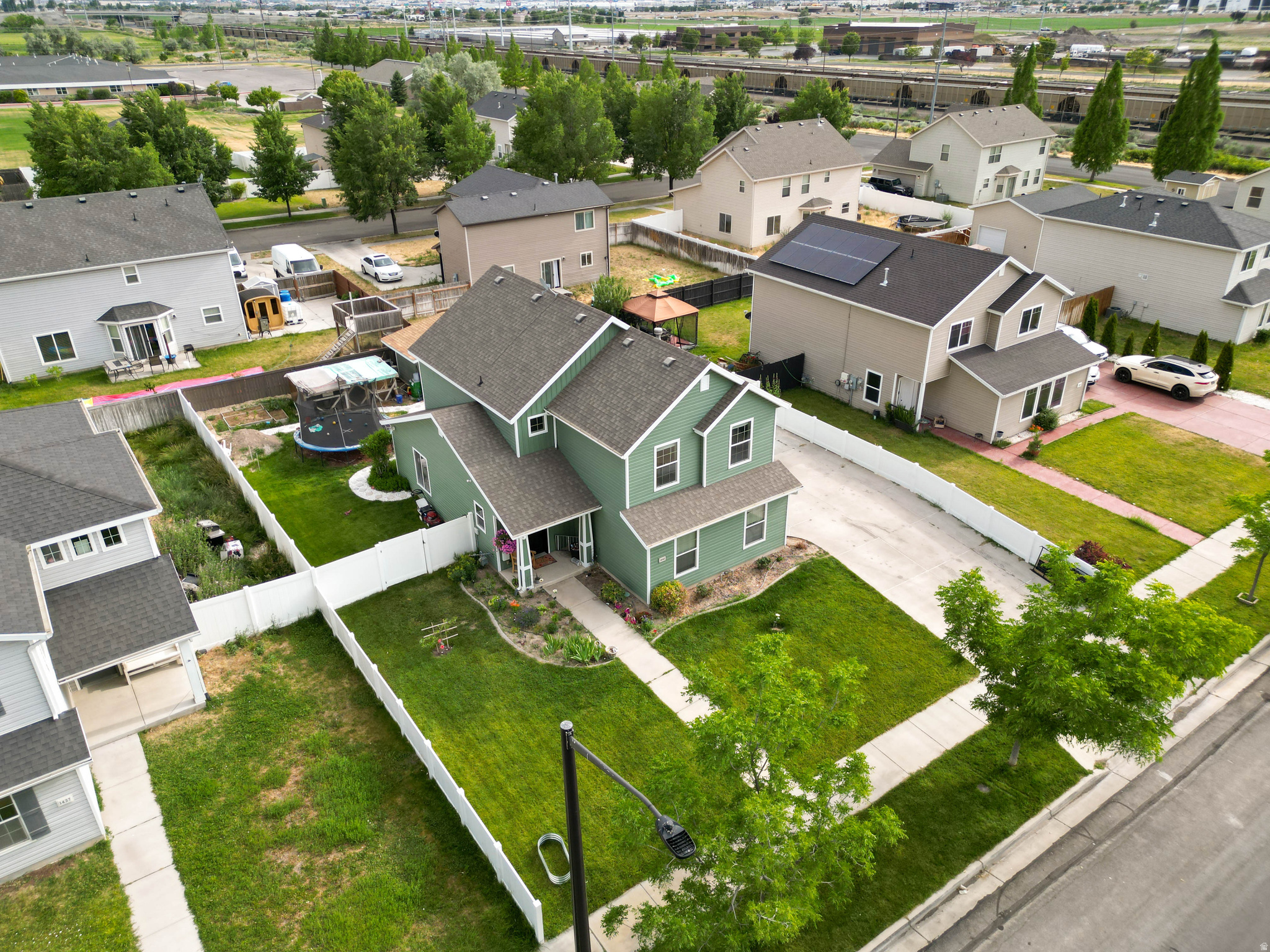 GREEN - Residential