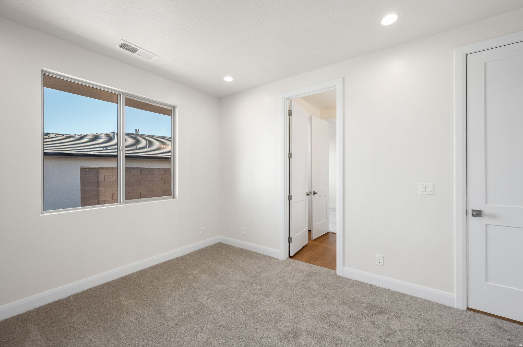 SOLIS - Residential