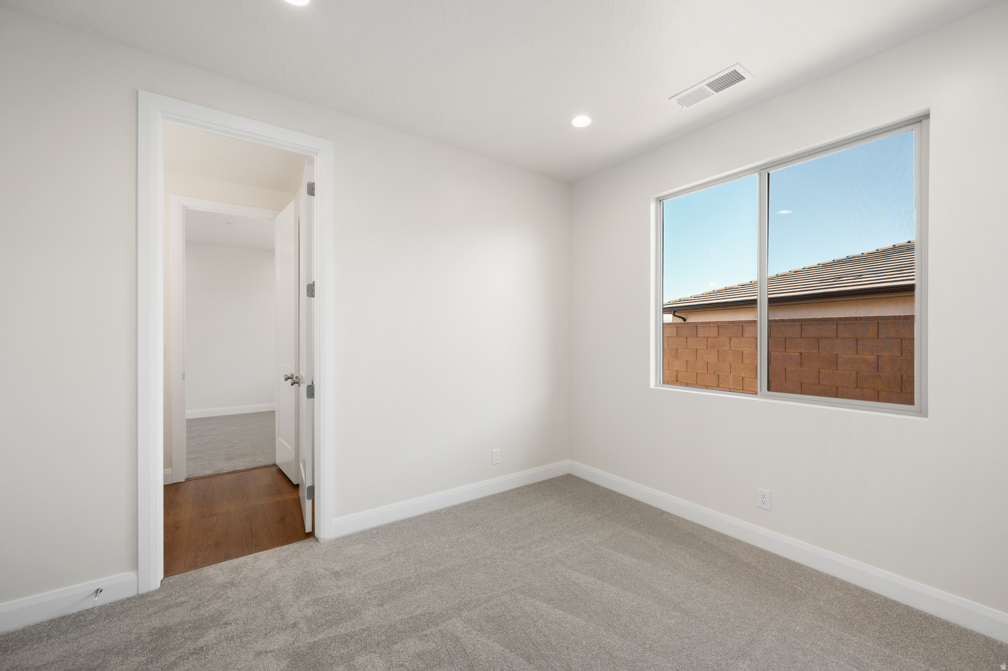 SOLIS - Residential