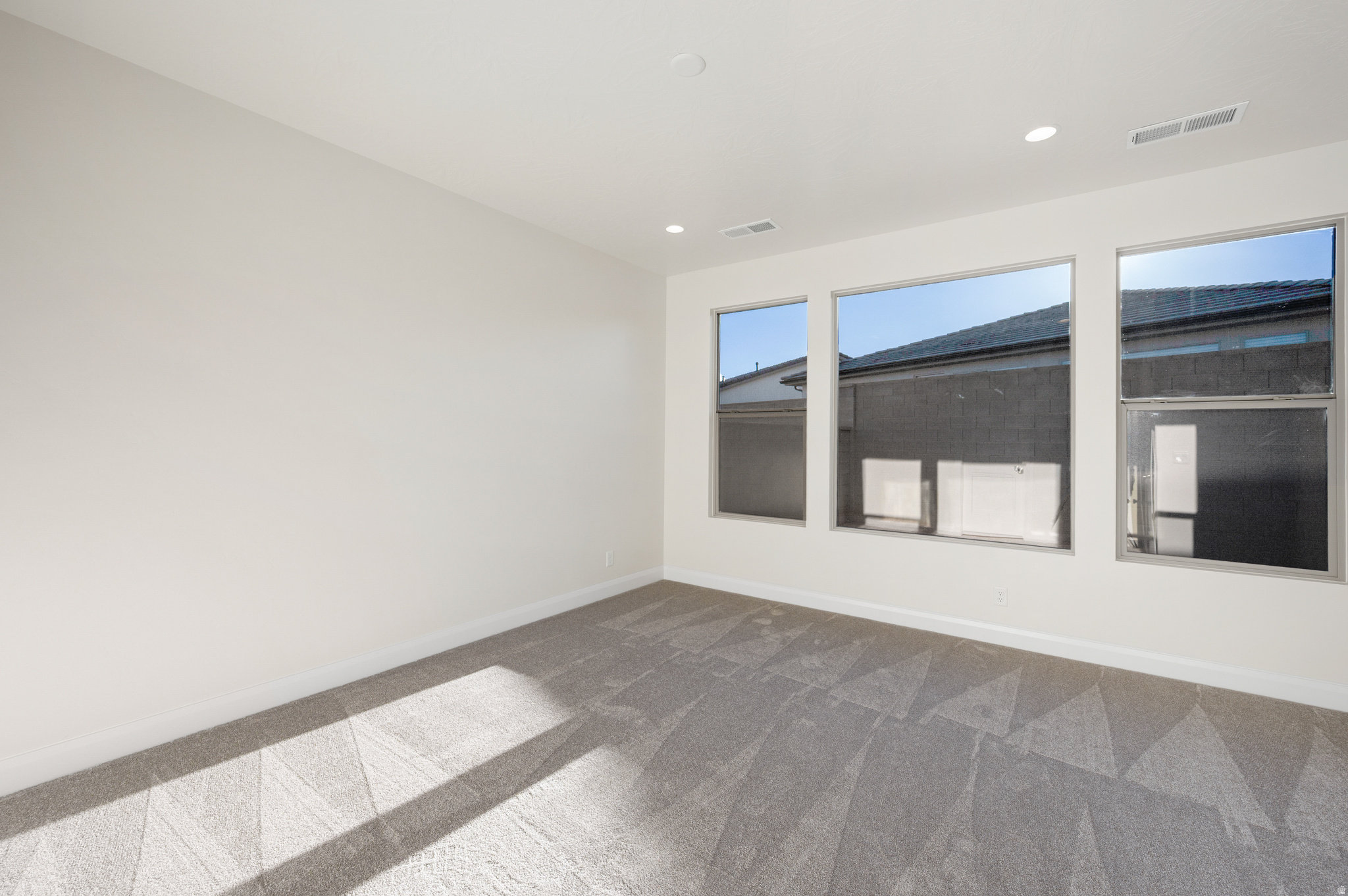 SOLIS - Residential
