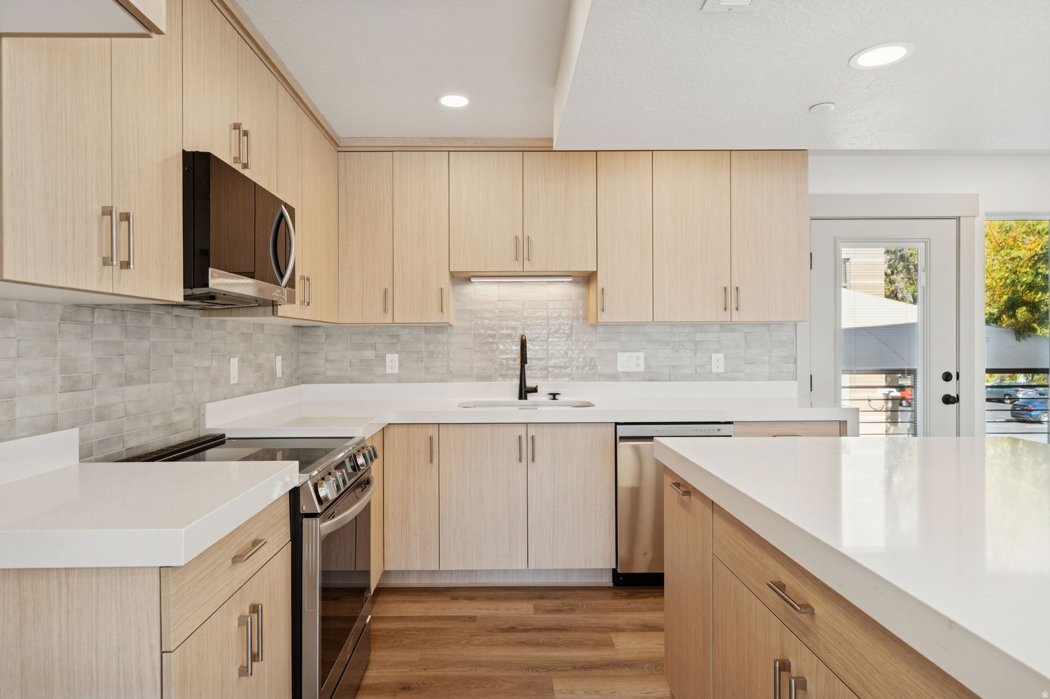 THE BROOKS ON MAIN - Residential