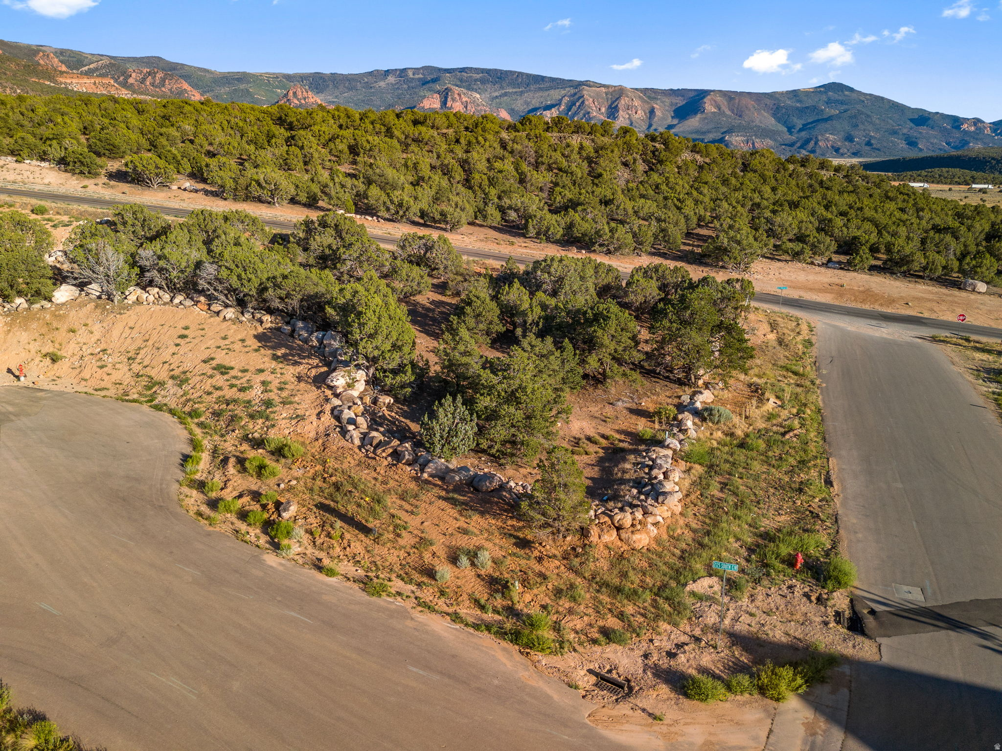 THE ESTATES AT SOUTH MOUNTAIN - Land