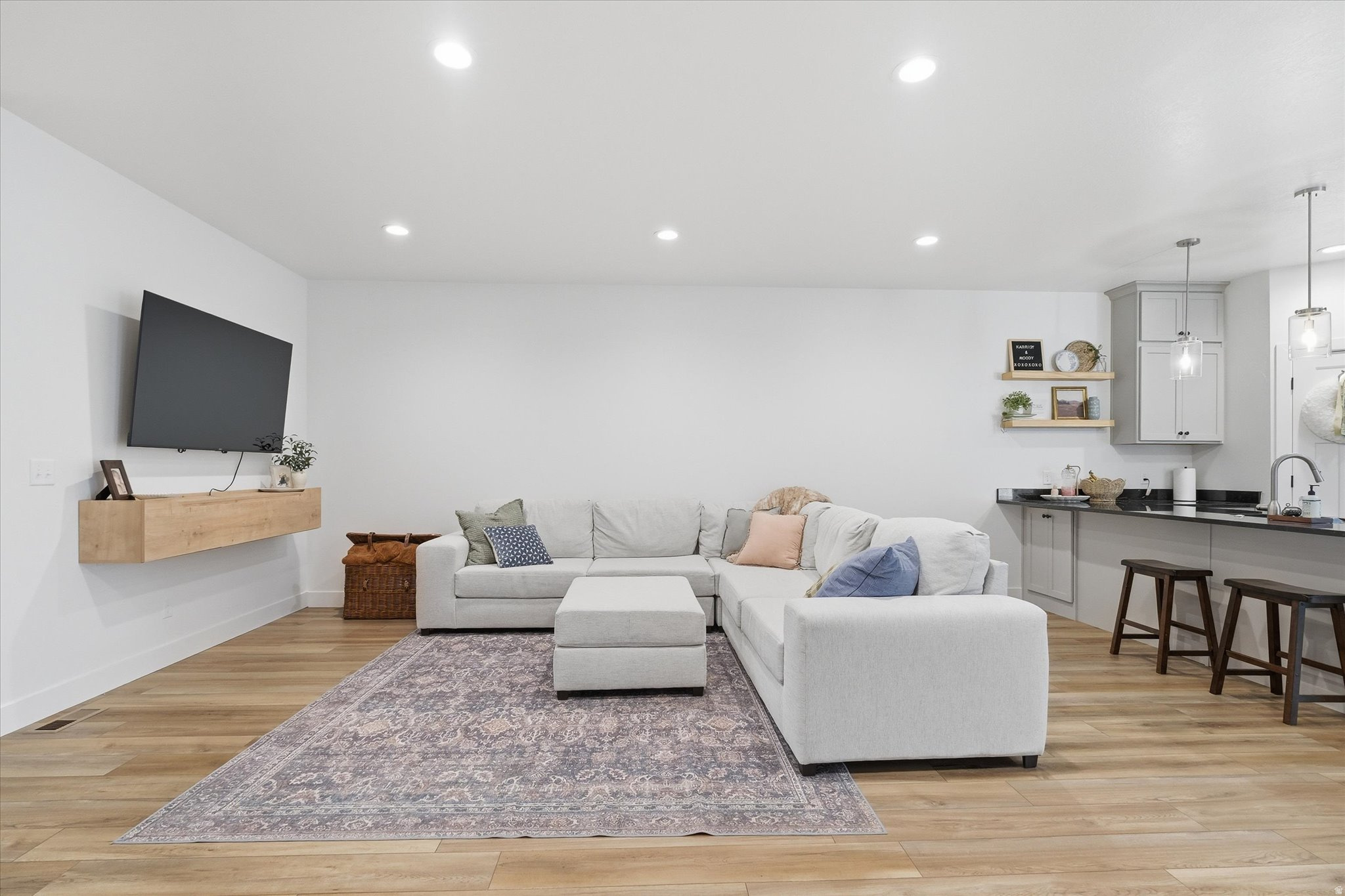 THE MEADOWS - Residential