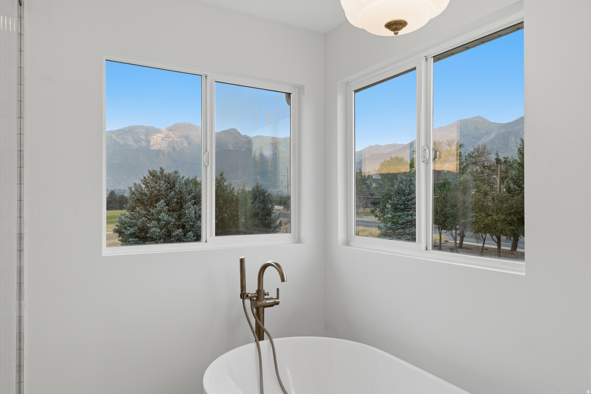 PINE MEADOWS - Residential