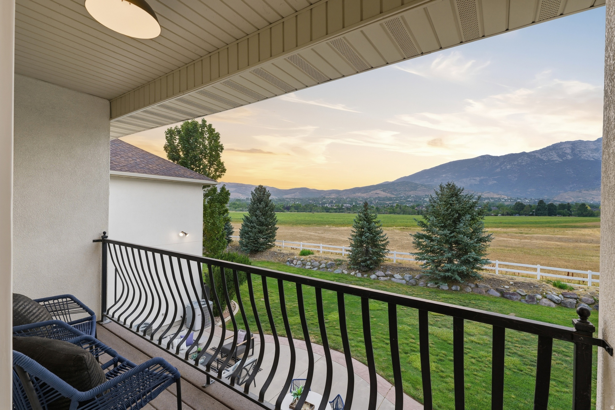 PINE MEADOWS - Residential