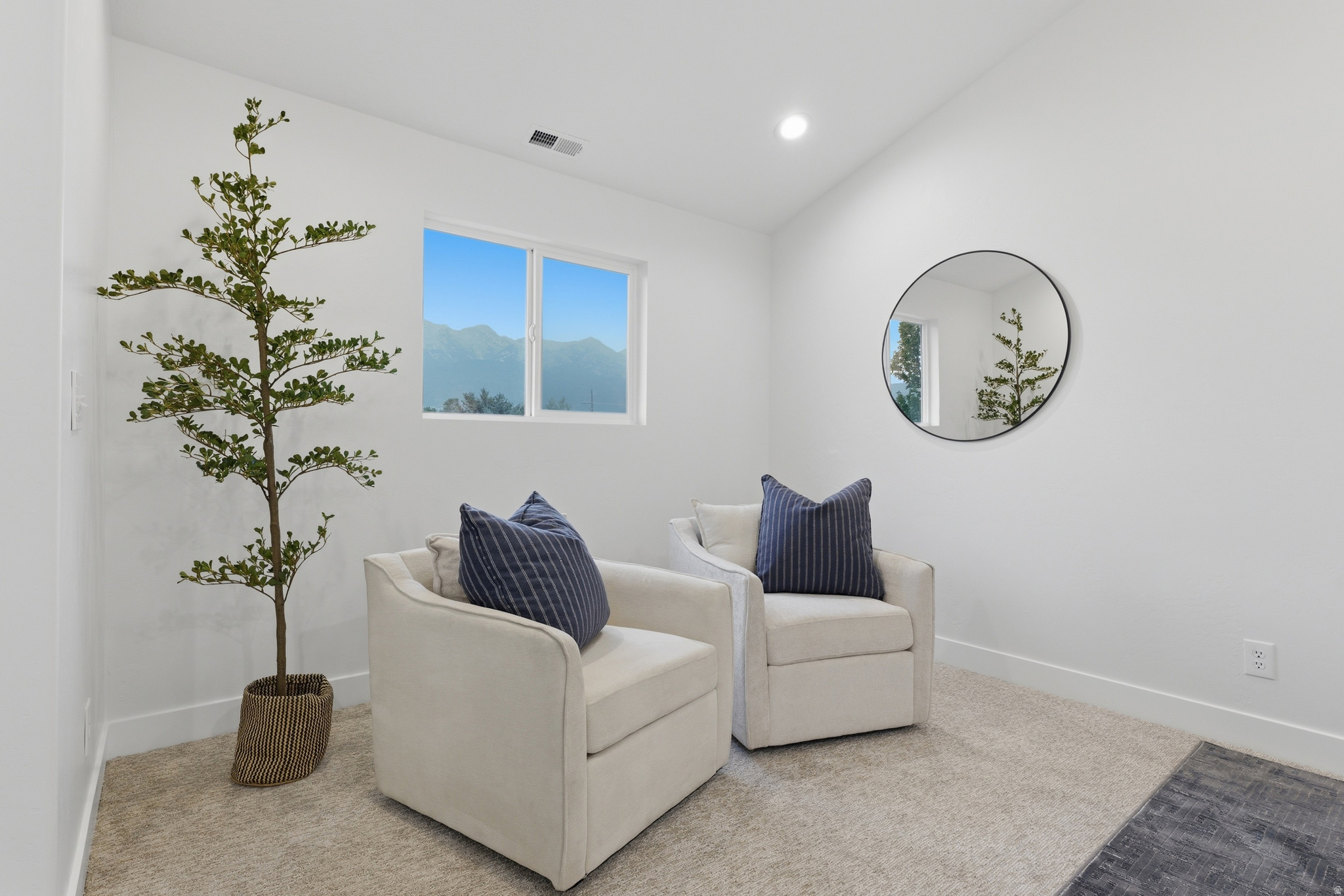 PINE MEADOWS - Residential