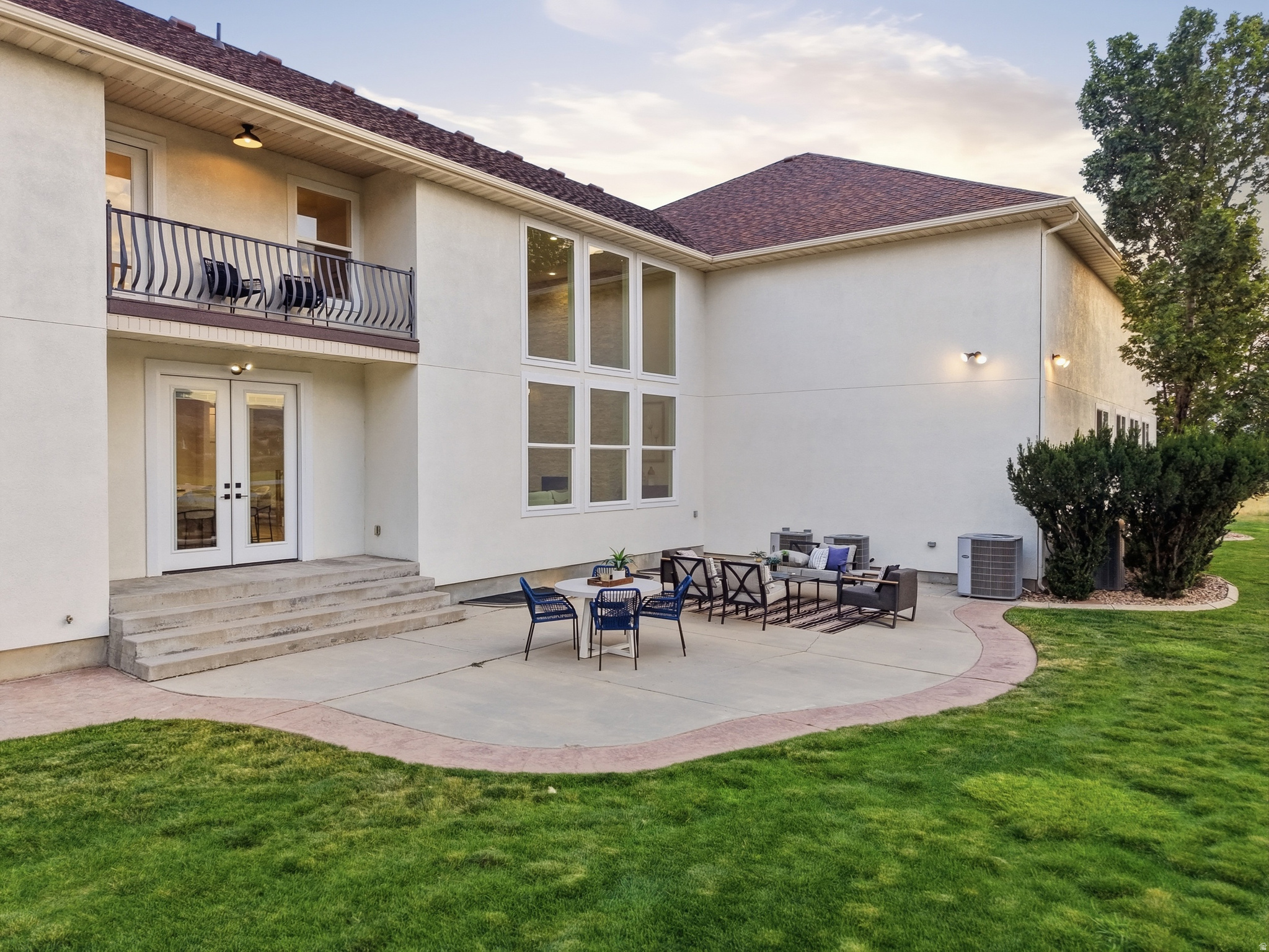 PINE MEADOWS - Residential