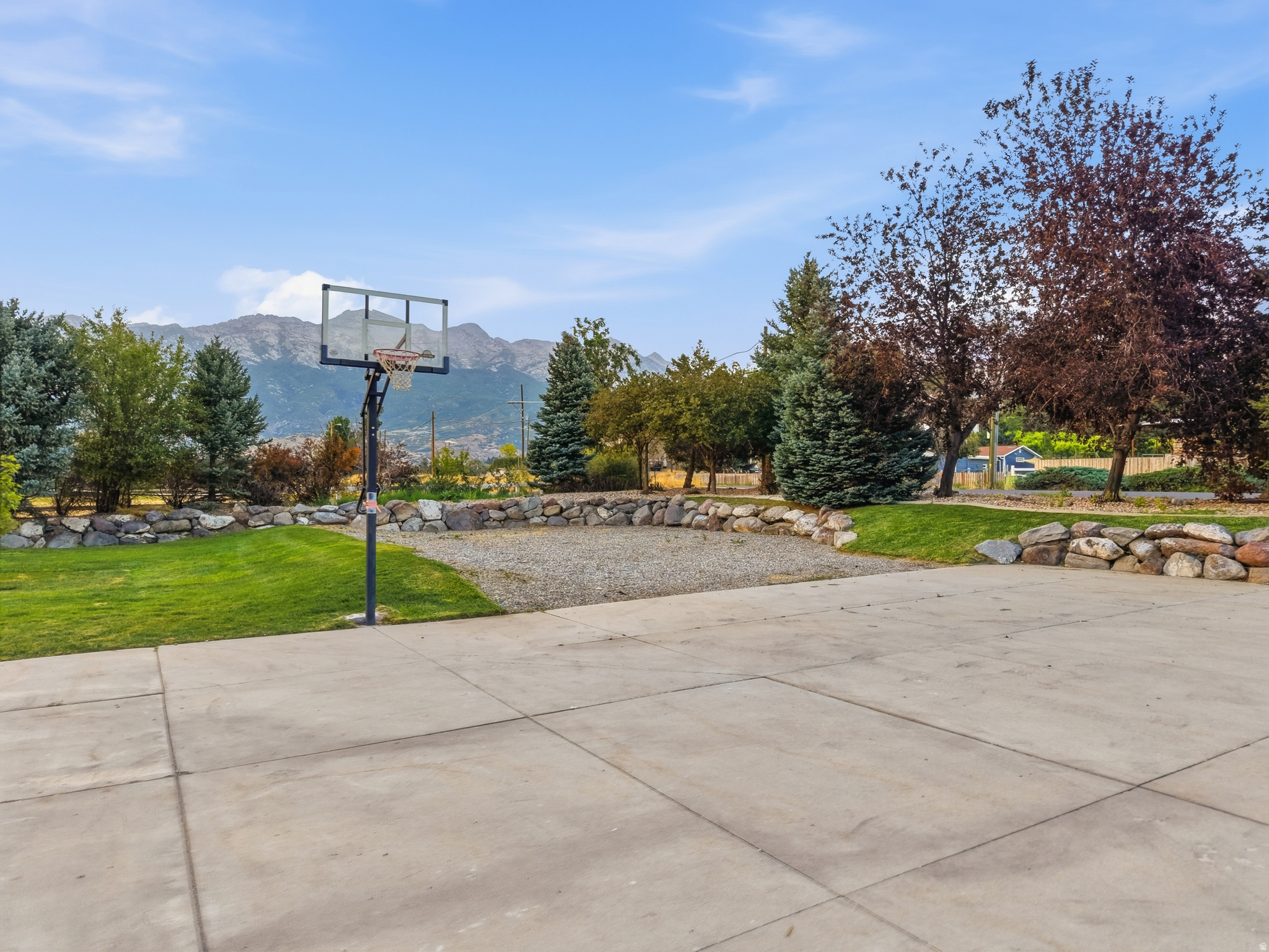 PINE MEADOWS - Residential