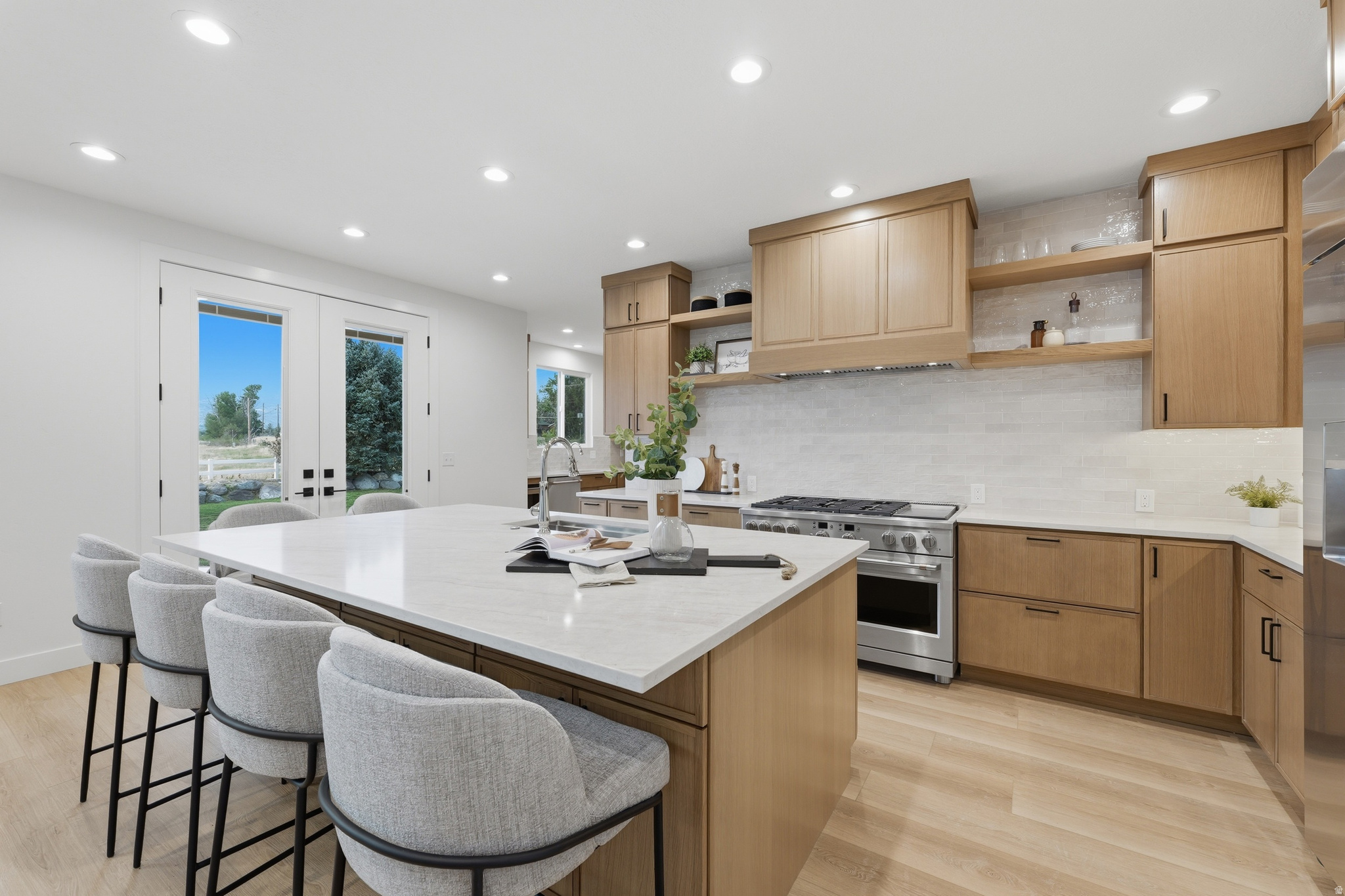 PINE MEADOWS - Residential