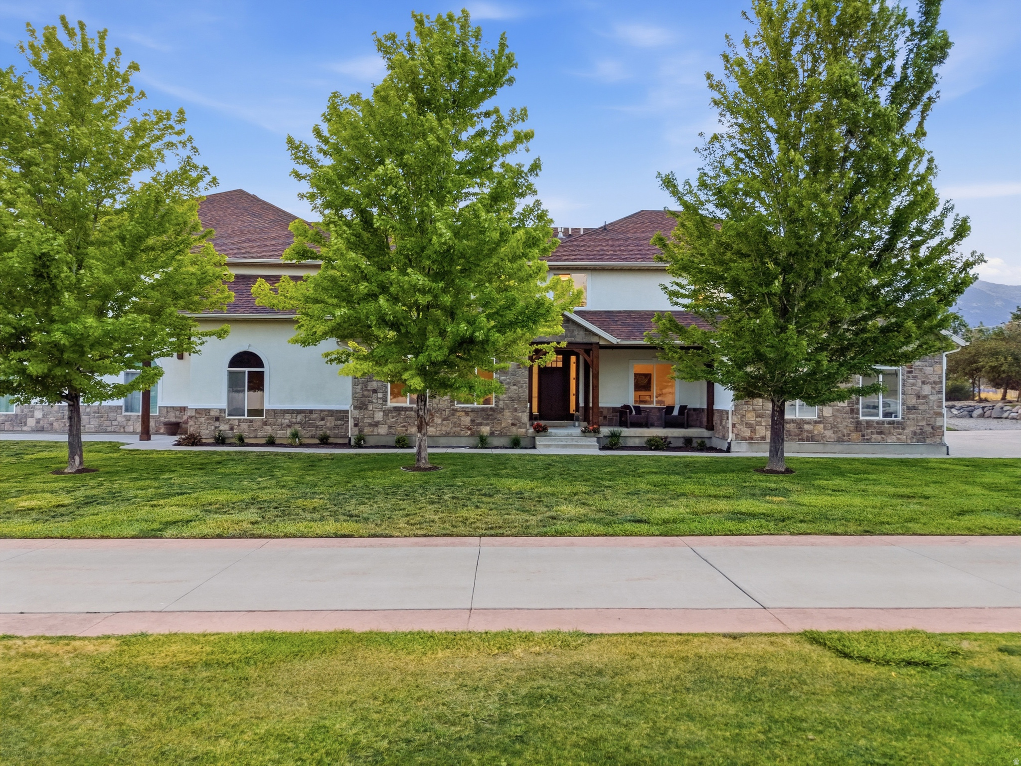 PINE MEADOWS - Residential
