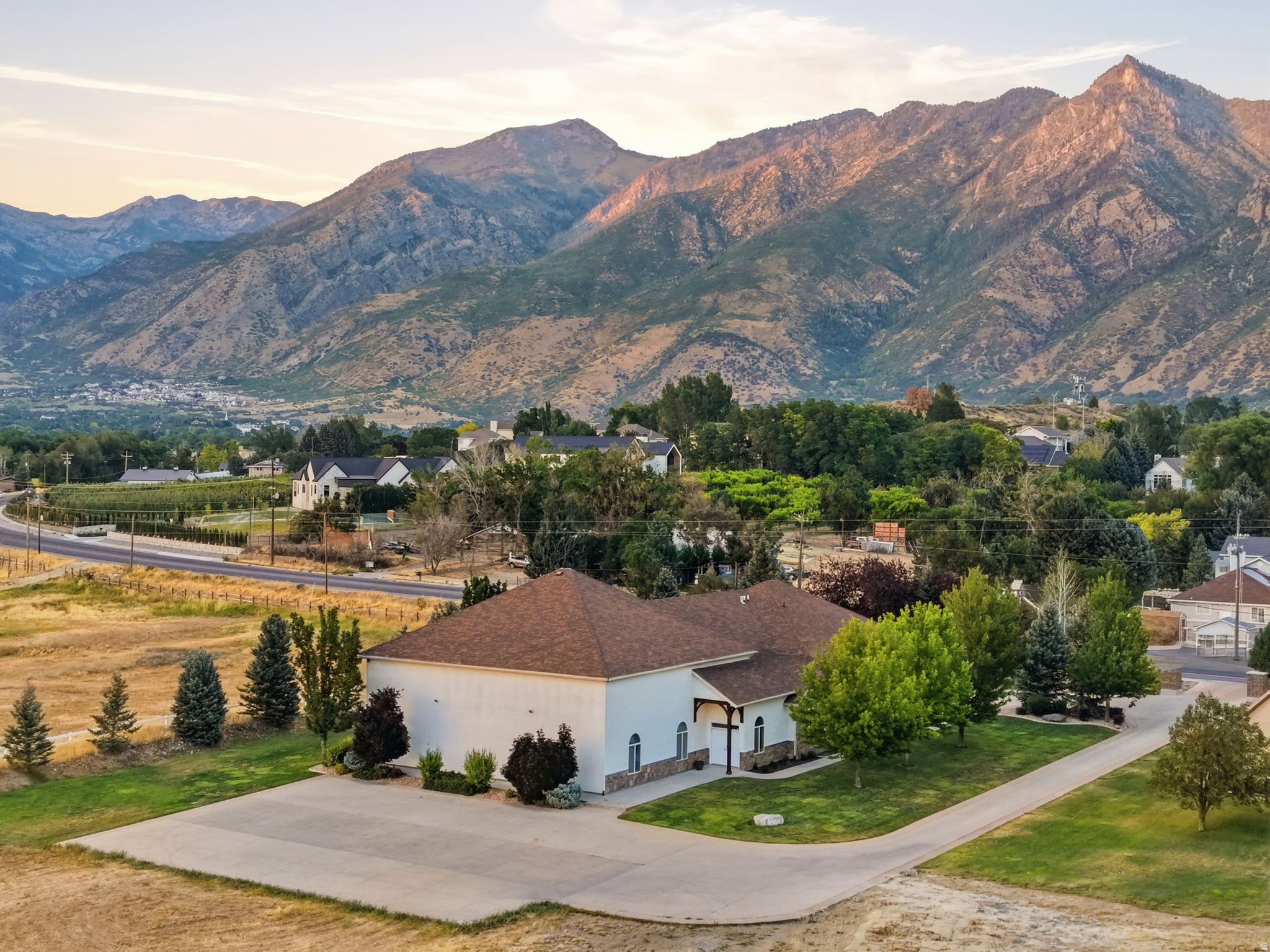 PINE MEADOWS - Residential