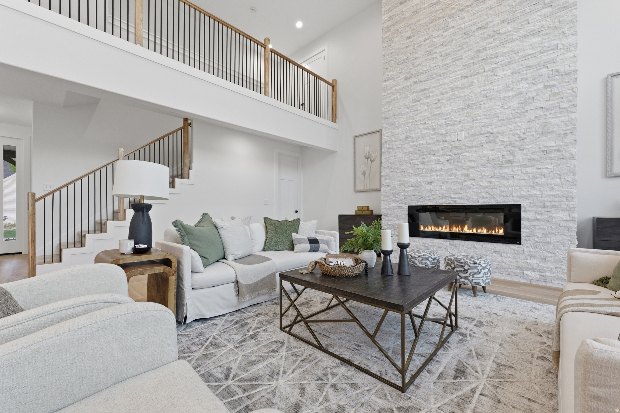 PINE MEADOWS - Residential