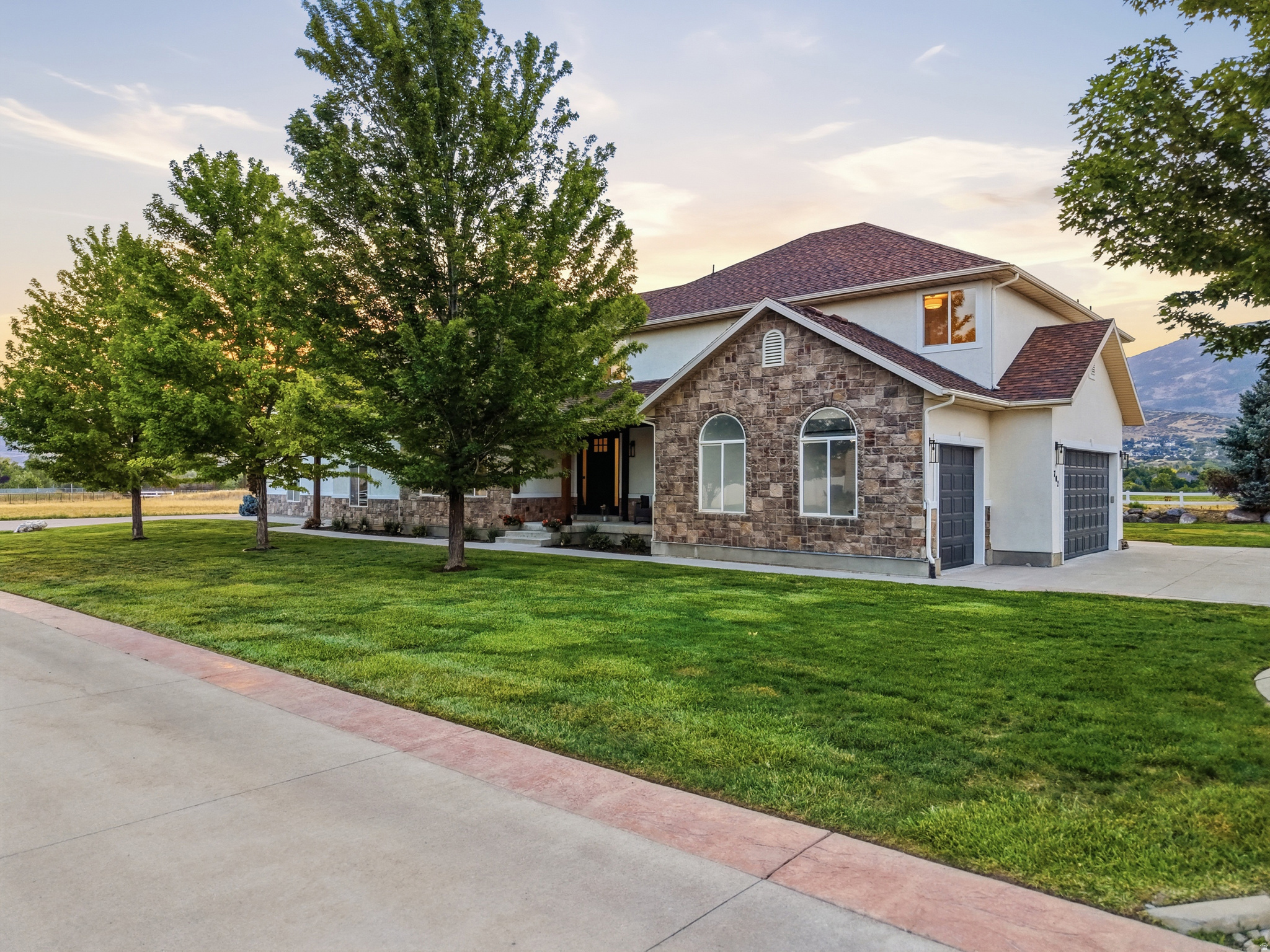 PINE MEADOWS - Residential