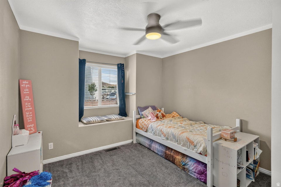 PECAN MEADOWS 4 - Residential