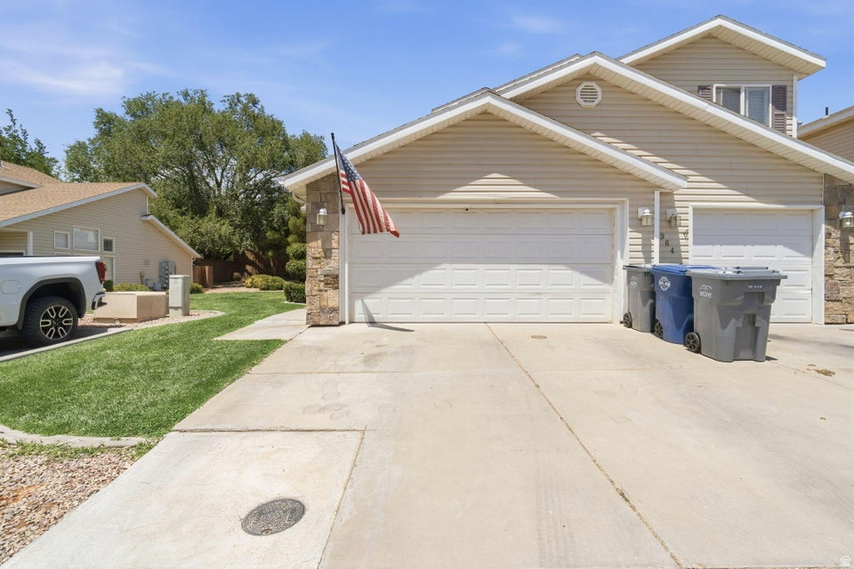 PECAN MEADOWS 4 - Residential