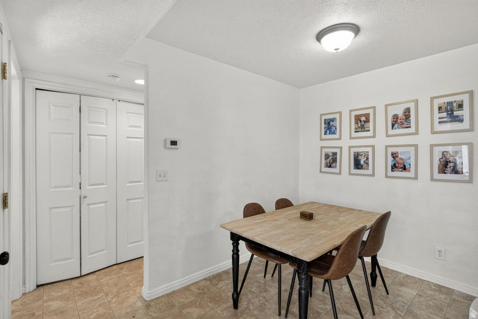 PECAN MEADOWS 4 - Residential