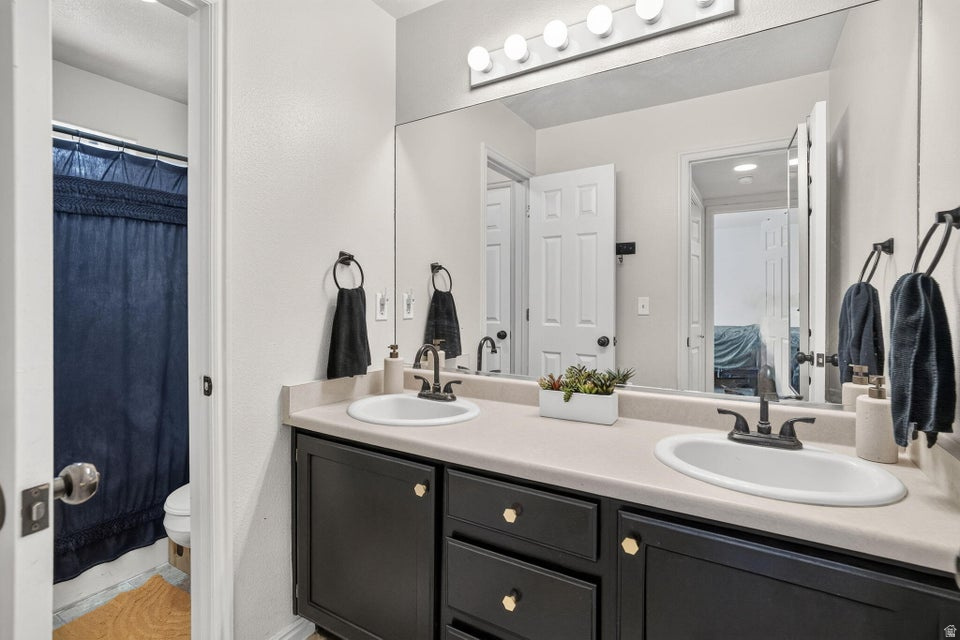 PECAN MEADOWS 4 - Residential