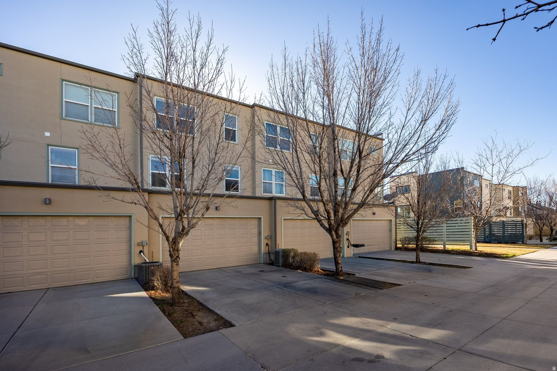 DAYBREAK NORTH SHORE - Residential