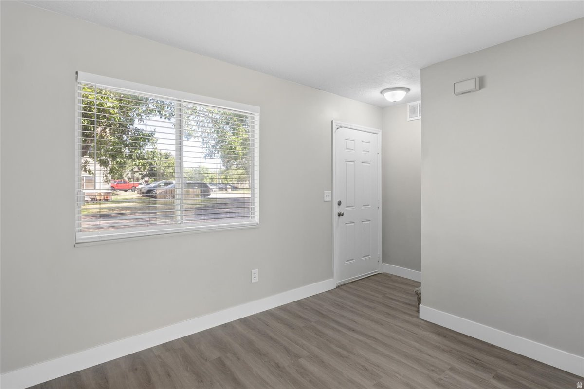 RIVERSIDE - Residential