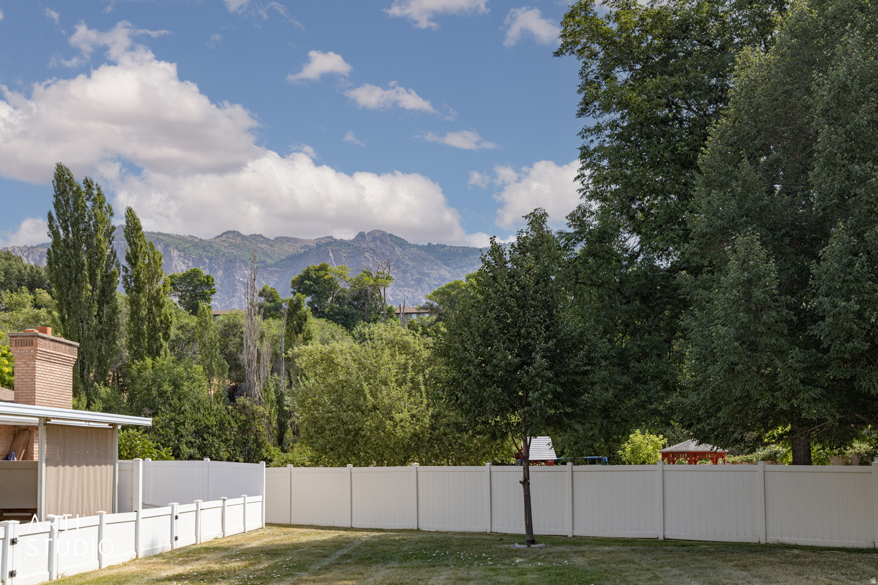 CANYON PARK - Residential