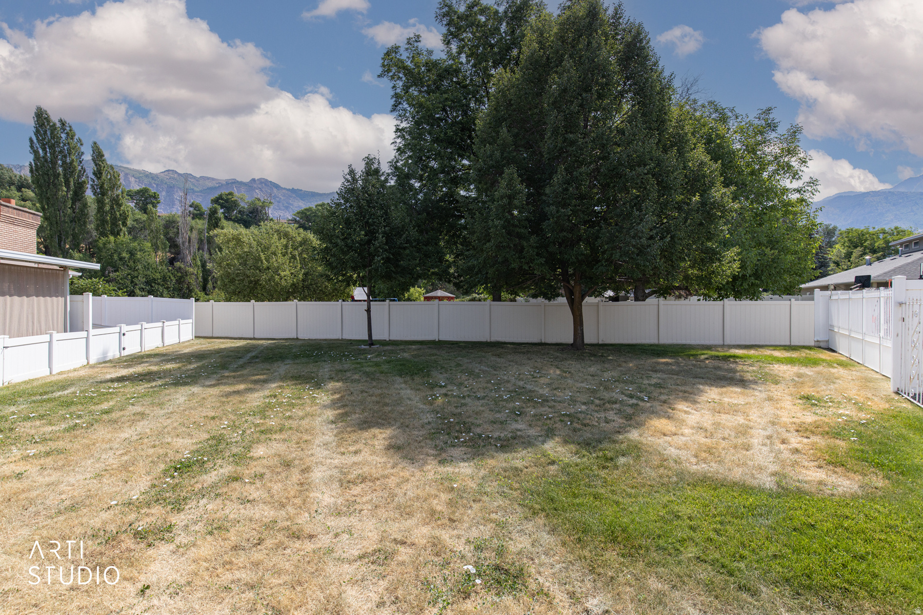CANYON PARK - Residential