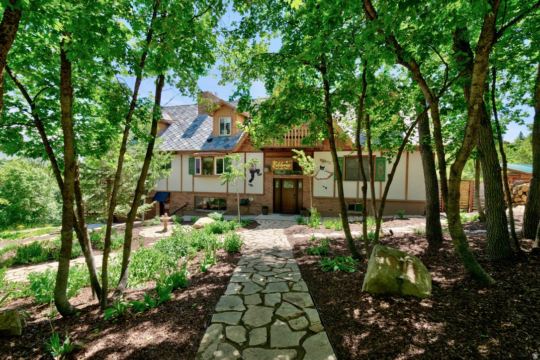 NORDIC VALLEY ESTATE - Residential