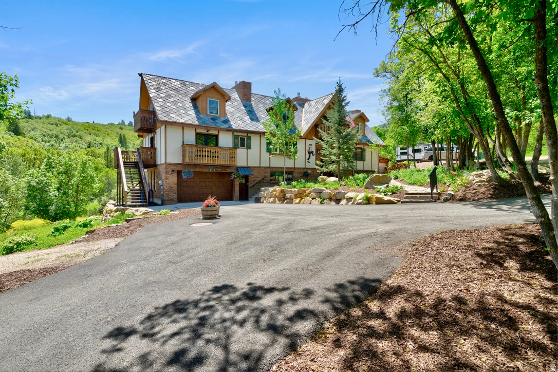 NORDIC VALLEY ESTATE - Residential