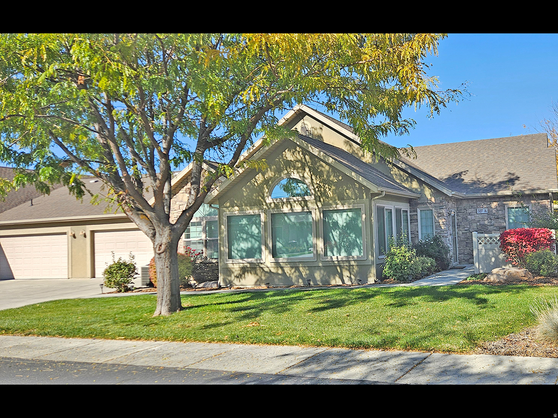 TOWNE CENTER VILLAS - Residential