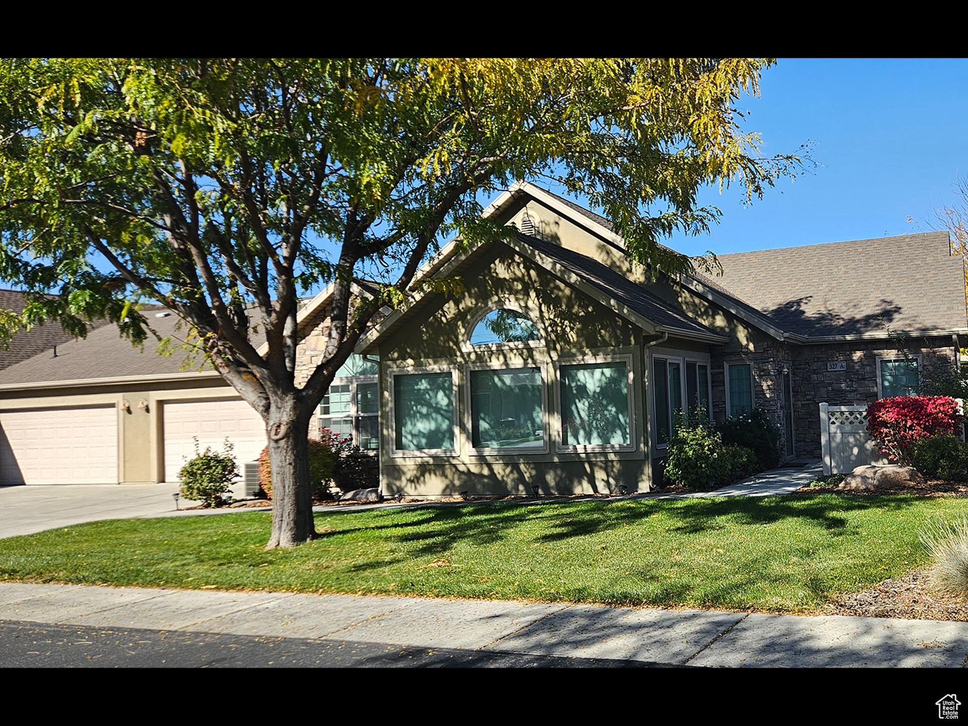 TOWNE CENTER VILLAS - Residential