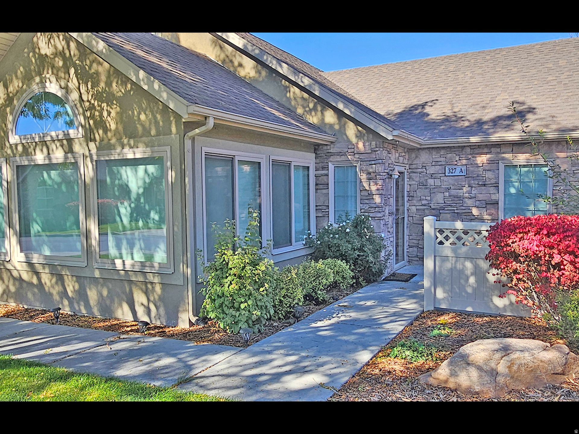 TOWNE CENTER VILLAS - Residential