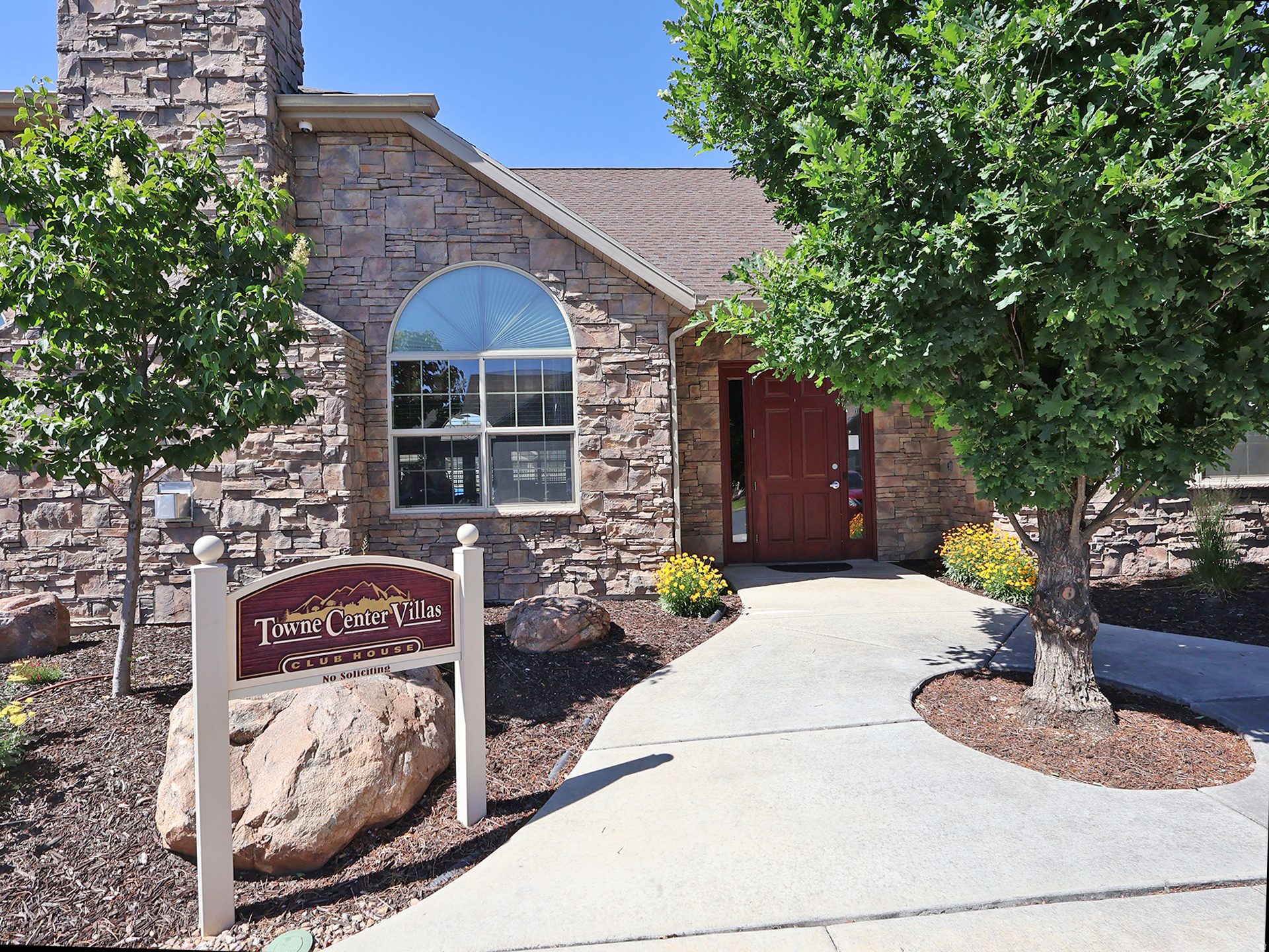 TOWNE CENTER VILLAS - Residential