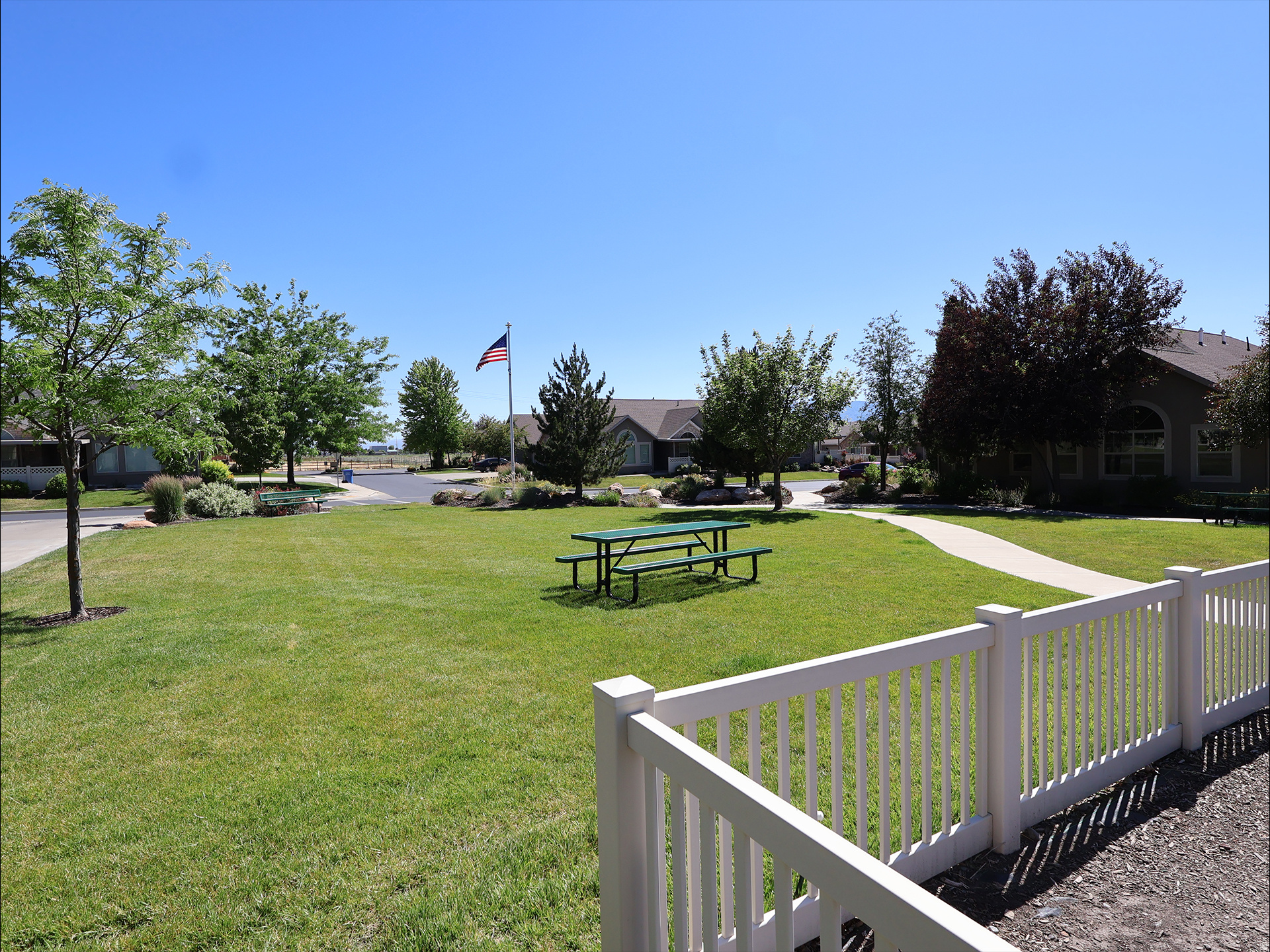 TOWNE CENTER VILLAS - Residential