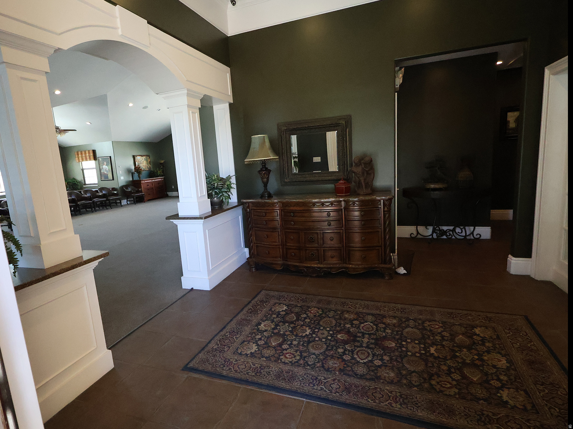 TOWNE CENTER VILLAS - Residential