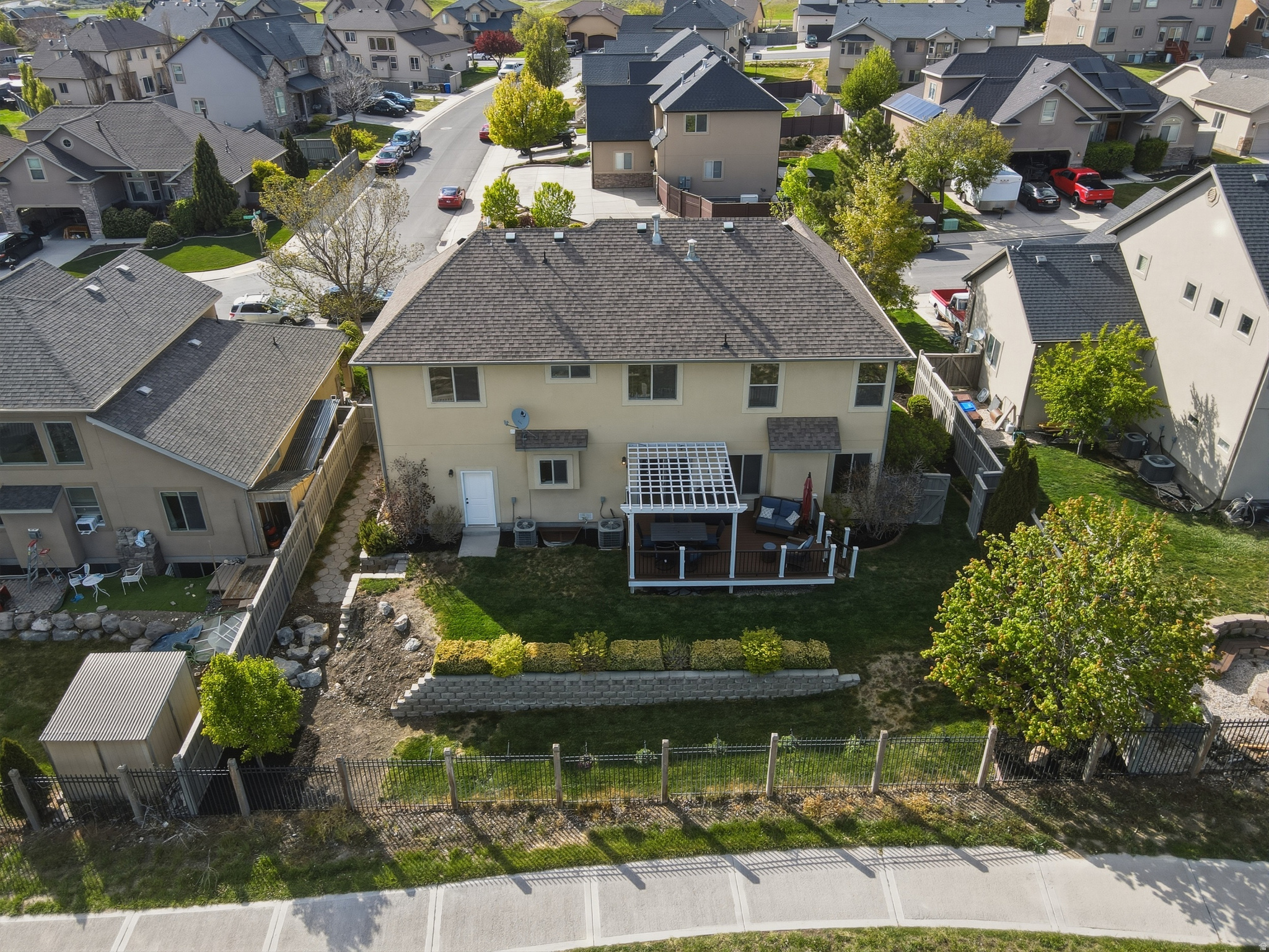 HIGHLANDS ON THE GREEN - Residential