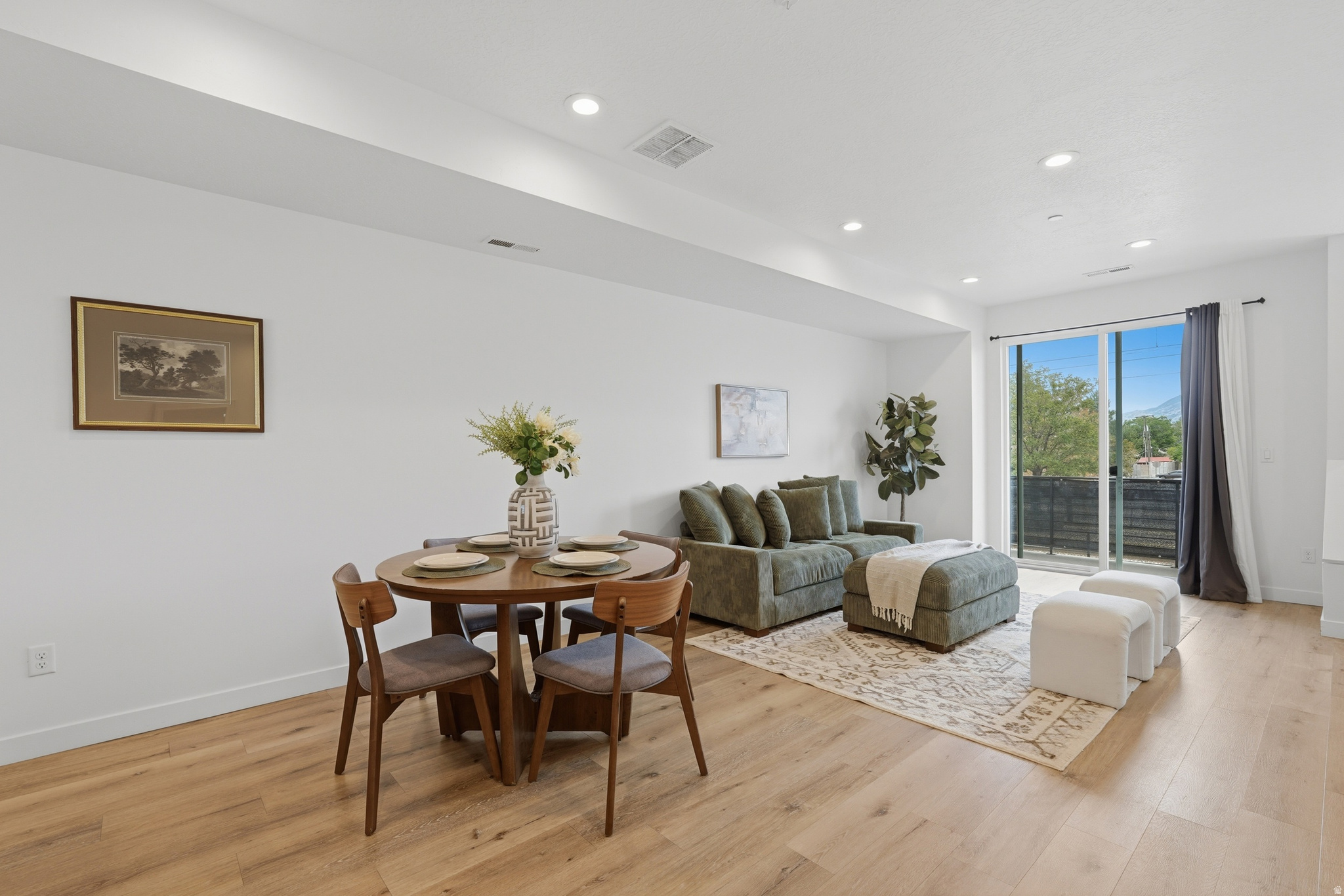 THE LUCY - Residential
