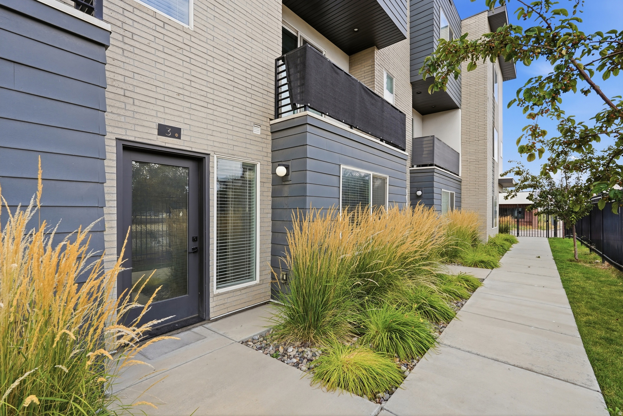 THE LUCY - Residential